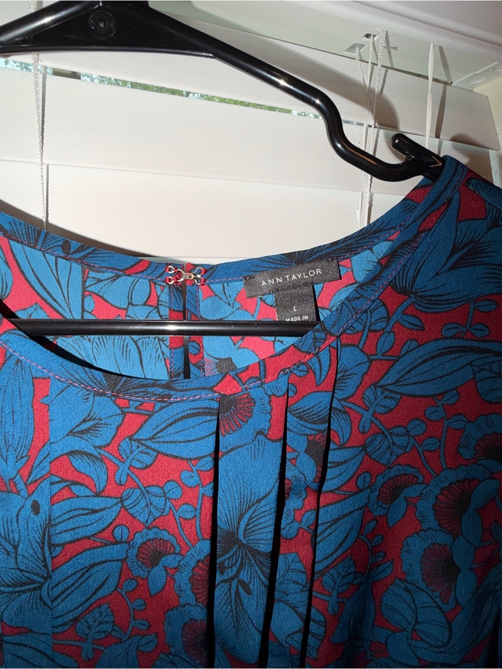 Ann Taylor Blue Floral Pleated Top on Burgundy Base